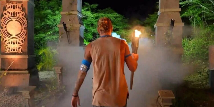 Αποχώρησε με δάκρυα στα μάτια ο Ταλαδιανός από το Survivor – «Πάλεψα πάρα πολύ για να φτάσω μέχρι εδώ»