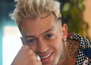 Alldaynews.gr Τάσος Ξιαρχό: «Στα 9 μου είχα επαφές με αγοpάκια που σήμερα έχουν παιδιά – Ο παππούς μου είχε πάει με άντρα»