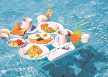 Η δίαιτα του καύσωνα: Tι φαγητό να τρώτε και ποιες τροφές να μην βάζετε στο τραπέζι σας