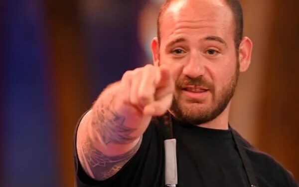 Alldaynews.gr MasterChef: Η αποχώρηση που πανηγύρισε το Twitter και εκείνη που τους έκανε όλους να κλάψουν