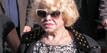 Σάλος με την ταινία για τη ζωή του Στέλιου Καζαντζίδη: Εξώδικο από την οικογένεια της Καίτης Γκρέυ