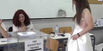 Alldaynews.gr Νύφη στη Θεσσαλονίκη ψήφισε με το νυφικό στις ευρωεκλογές μετά το γλέντι γάμου – Το μήνυμα που έστειλε