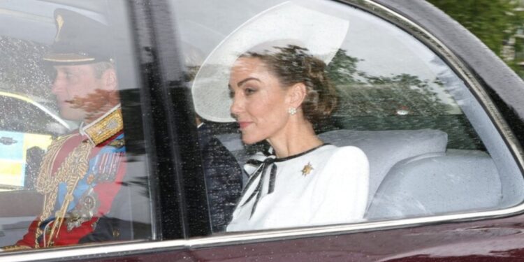 Κέιτ Μίντλετον: Πρώτη δημόσια εμφάνιση μετά τη διάγνωση με καρκίνο στην στρατιωτική παρέλαση Trooping The Colour