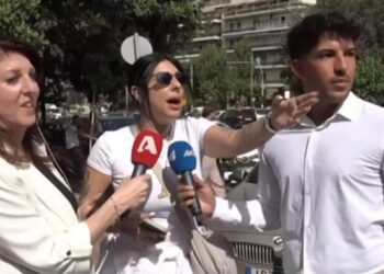 Χαμός με την Super Κική και τους δημοσιογράφους έξω από τα δικαστήρια: «Βλέπω τον κ. Τσαγκρίδη με την κ. Μπάρκα»