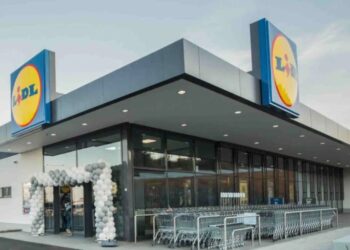 «Σαρώνουν» τα Lidl: «Τρώνε τη σκόνη του» Σκλαβενίτης και ΑΒ Βασιλόπουλος – Πως πήρε την πρωτιά