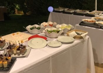 Μαζική δηλητηρίαση σε γάμο με 270 καλεσμένους στην Παιανία – Συνελήφθησαν ο υπεύθυνος του κέντρου και του catering