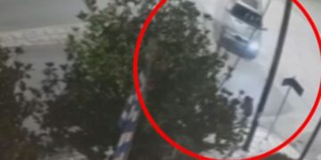 Alldaynews.gr Θεσσαλονίκη: Η στιγμή που τζιπ συγκρούεται με μηχανή στο Πανόραμα – Ο αναβάτης έμεινε 2 μέρες στη ΜΕΘ