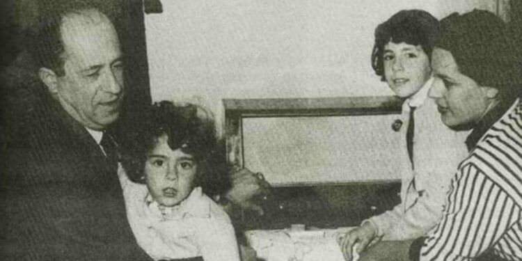 Μάκης Τσέλιος: Δεν είναι σωστή η εικόνα μίας κυρίας μεγάλης σε ηλικία να φοράει μίνι