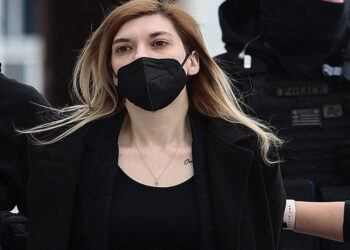 Alldaynews.gr Δύσκολες ώρες για την Ρούλα Πισπιρίγκου: Εσπευσμένα στο νοσοκομείο μετά από ατύχημα