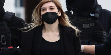 Alldaynews.gr Δύσκολες ώρες για την Ρούλα Πισπιρίγκου: Εσπευσμένα στο νοσοκομείο μετά από ατύχημα