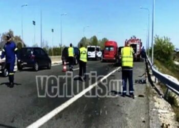 Νέα θανατηφόρα «καραμπόλα» – 29χρονη κοπέλα σκοτώθηκε επί τόπου