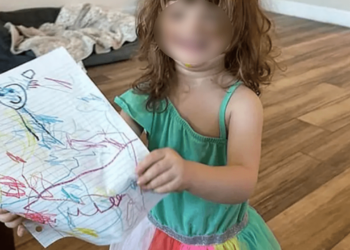 Τραγωδία: Ξέχασε τη 2χρονη στο κάθισμα του αυτοκινήτου για πάνω από 3 ώρες – Δεν άντεξε στους 42ο Κελσίου