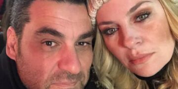 Alldaynews.gr Ελισάβετ Μουτάφη και Μάνος Νιφλής: Υιοθέτησαν ένα αγοράκι από την Αφρική – «Καλώς ήρθες στη ζωή μας Δημήτρη»