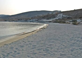 Η «πιο καθαρή παραλία στον κόσμο» είναι ελληνική – «Δεν πιστεύεις ότι είναι αληθινή»