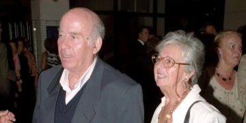 Alldaynews.gr Θανάσης Βέγγος: Πέθανε η σύζυγός του, Ασημίνα και δεν μαθεύτηκε ποτέ
