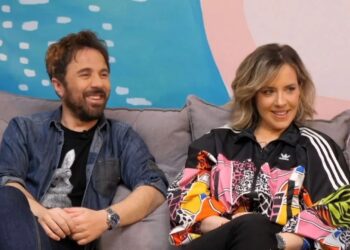 Με παπά και με κουμπάρο: Ο Θανάσης Τσαλταμπάσης παντρεύεται με την Αγοραστή Αρβανίτη – Η αναγγελία του γάμου τους