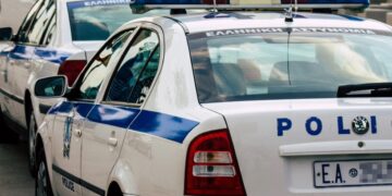 Φρίκη στη Θεσσαλονίκη: 25χρονος απειλεί με θάνατο την 16χρονη σύντροφό του γιατί απάντησε στο κινητό της ο κολλητός του φίλος