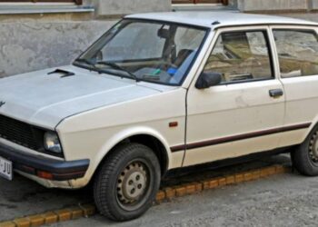 Yugo Zastava: Το αυτοκίνητο – θρύλος που έκανε θραύση στην Ελλάδα και δεν έβγαζε ποτέ προβλήματα