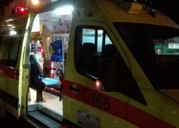 Alldaynews.gr 16χρονη μαχαίρωσε και παράτησε αιμόφυρτη μια 19χρονη – Συνελήφθη και η μητέρα της μικρής