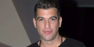 Alldaynews.gr Μάνος Ιωάννου: «Δεν υπάρχει κάτι πιο ωραίο για έναν άντρα από το να τον φλερτάρει ένας άλλος άντρας»