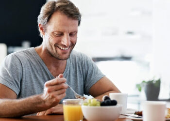 «Έχασα 5 κιλά χωρίς προσπάθεια όταν σταμάτησα να τρώω ένα πράγμα» – Άνδρας αποκαλύπτει το μυστικό για να χάσετε εύκολα βάρος