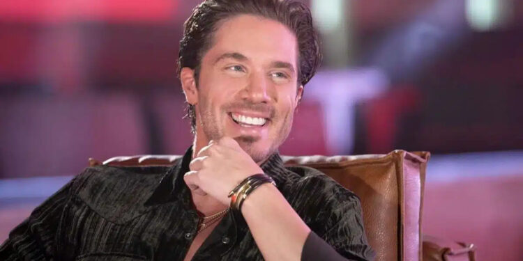 Όλοι σήμερα μιλάνε για τον Νίκο Οικονομόπουλο είπε πολύ δυνατά λόγια για τους Έλληνες και αποθεώθηκε