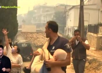 Alldaynews.gr Φωτιά στην Πάτρα: Αστυνομικός σώζει ηλικιωμένο από τις φλόγες – Το συγκλονιστικό βίντεο