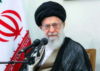 Η Μέση Ανατολή «φλέγεται»: Ο Χαμενεΐ έδωσε εντολή για άμεσο χτύπημα στο Ισραήλ