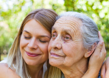 Η πρώην πεθερά μου, μου στάθηκε σαν 2η μάνα όταν χώρισα με τον γιο της κι εξακολουθεί να με στηρίζει