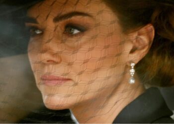 Τραγικά τα νέα για την Κέιτ Μίντλετον: Στο στόχαστρο και ο πρίγκιπας Λούις – Σε άσχημη ψυχολογική κατάσταση η Πριγκίπισσα μετά τα λόγια της Δούκισσας