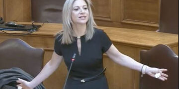 Οργή Καρυστιανού κατά Άδωνι: «Η χαμηλή ηθική και η αναξιοπρέπειά σας δεν σας επιτρέπει να ακουμπάτε τα Τέμπη – Φωνάζατε ανυπόστατες αρλούμπες»