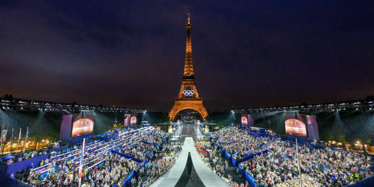 Παρίσι: «Κατέβασαν» το βίντεο με την τελετή έναρξης των Ολυμπιακών Αγώνων μετά τις αντιδράσεις