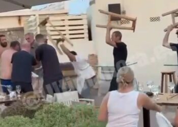 Άγριος καβγάς σε ταβέρνα με οικογένεια Ρομά να επιτίθεται σε εργαζόμενους: «Είμαστε Γύφτοι και έρχονται τώρα πάνω από 50 άτομα να σας σκοτώσουμε»