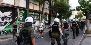 Alldaynews.gr Πυροβολισμοί και άγριο ξύλο έξω από το γήπεδο του Παναθηναϊκού στη Λεωφόρο Αλεξάνδρας, τρεις τραυματίες