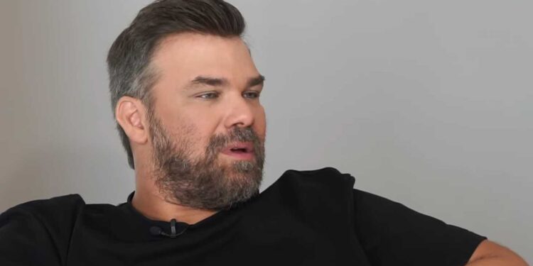 Alldaynews.gr Γιώργος Σαμπάνης: «Δεν δουλεύω ποτέ της Παναγίας, είμαι ταμένος, έζησα από θαύμα όταν γεννήθηκα»