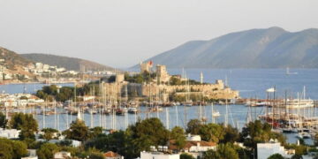 Alldaynews.gr Άδειες οι τουρκικές παραλίες και τα ξενοδοχεία – Στα ύψη οι τιμές