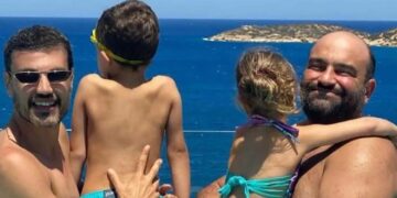 Alldaynews.gr Παντελής Τουτουντζής: Στην Κρήτη με τον σύζυγο του και τα παιδάκια τους για την γιορτή του