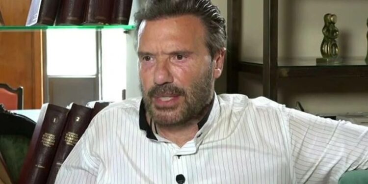 Alldaynews.gr Στράτος Τζώρτζογλου: «Μου είχαν πει να μην γίνω ηθοποιός γιατί θα έπρεπε να περάσω από κρεβάτια – Αυτό ισχύει»