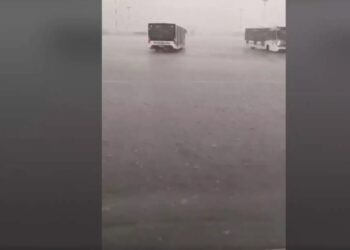 Η κακοκαιρία «χτυπά» την Αττική: Χαλάζι σε Διόνυσο, Εκάλη και Δροσιά – Ισχυρή καταιγίδα στο «Ελ. Βενιζέλος»