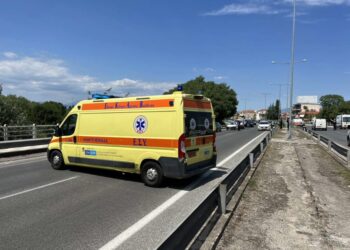 Σκοτώθηκε 20χρονος σε τροχαίο όταν το αυτοκίνητο που οδηγούσε κατέληξε σε δέντρο