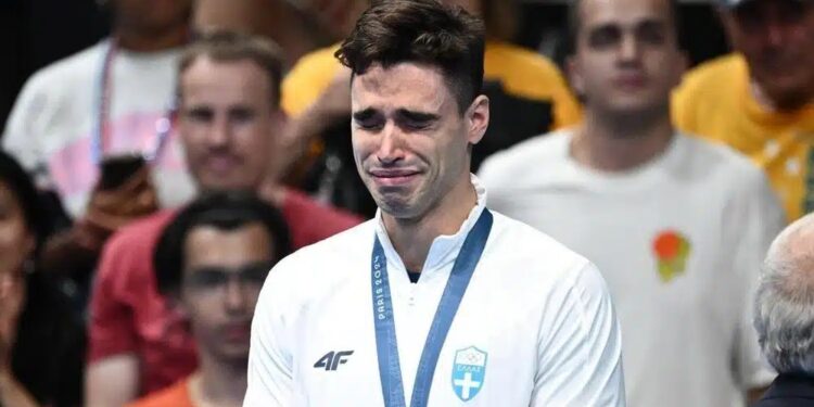 Ολυμπιακοί Αγώνες 2024: Ανατρίχιασε όλη η Ελλάδα – Βούρκωσε ο Απόστολος Χρήστου στην απονομή του αργυρού μεταλλίου