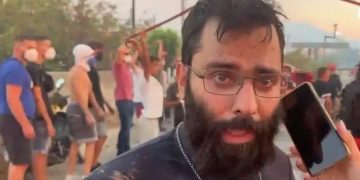 Alldaynews.gr Φωτιά στην Αττική: Ιερέας ρίχτηκε στη μάχη με τις φλόγες – «Να σώσουμε την πατρίδα μας»