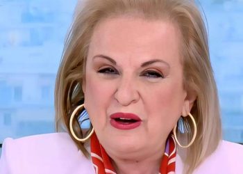 Παγώνη: «Ο κόσμος στο δρόμο μου λέει ότι η κάμερα με αδικεί, από κοντά είμαι όμορφη»