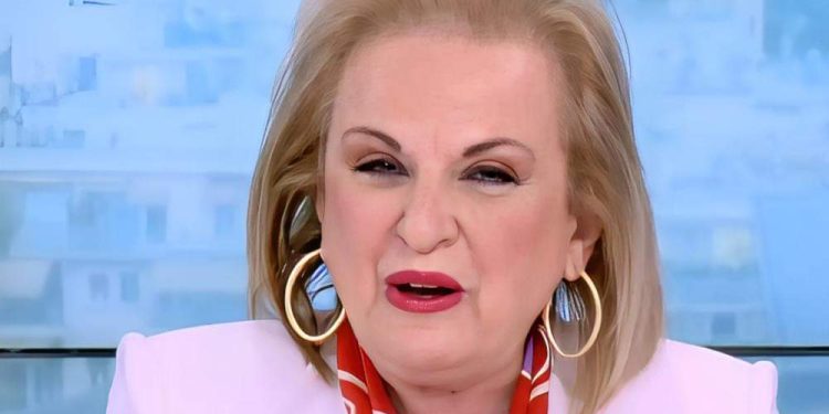 Παγώνη: «Ο κόσμος στο δρόμο μου λέει ότι η κάμερα με αδικεί, από κοντά είμαι όμορφη»