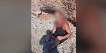 Alldaynews.gr Σαλαμίνα: Ξυλοκόπησε άγρια τον άνδρα που αποπειράθηκε να βιάσει την 20χρονη φίλη του