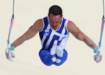 Λευτέρης Πετρούνιας: Το πιο μάγκικο μετάλλιο της καριέρας μου – Λύγισε on air στην αγκαλιά της Βασιλικής Μιλλούση