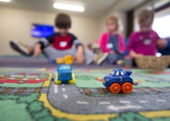 Υιοθέτησα ένα παιδί για να σώσω το γάμο μου, αλλά τώρα που χωρίσαμε θέλω να το δώσω πίσω