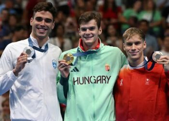 Ολυμπιακοί Αγώνες 2024: «Ασημένιος» ο Χρήστου στα 200μ ύπτιο – Το πρώτο μετάλλιο της Ελλάδας σε πισίνα από το 1896