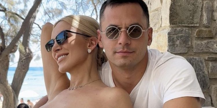 Η Κατερίνα Καινούργιου απολαμβάνει τον έρωτά στο πλευρό του Παναγιώτη Κουτσουμπή!