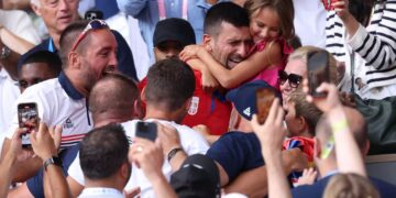 Alldaynews.gr Ο Νόβακ Τζόκοβιτς έβαλε τα κλάματα στην αγκαλιά της κόρης του – Το απίστευτο ξέσπασμα μετά το χρυσό μετάλλιο στους Ολυμπιακούς Αγώνες